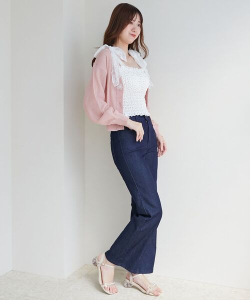 MAJESTIC LEGON(マジェスティックレゴン)の「フラワーモチーフボタンUVカットカーデ(カーディガン/ボレロ・レディース・ピンク/ブラック/ブルー系その他5/アイボリー・MEDIUM)」の5枚目の写真