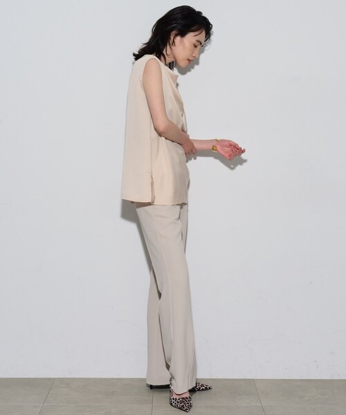 GALLEST（ギャレスト）の「◆ドレープサテンブラウス（シャツ/ブラウス・レディース・ベージュ/ブラック・38）」の7枚目の写真