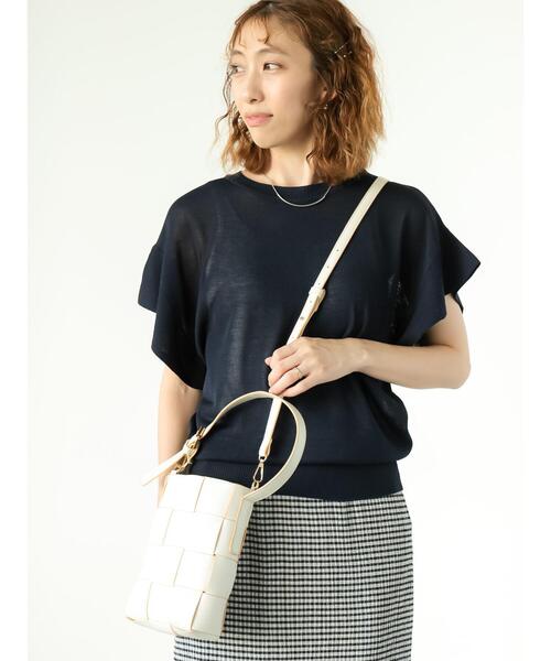 Lugnoncure（ルノンキュール）の「フレアスリーブニット（ニット/セーター・レディース・オフホワイト/ネイビー・F）」の2枚目の写真