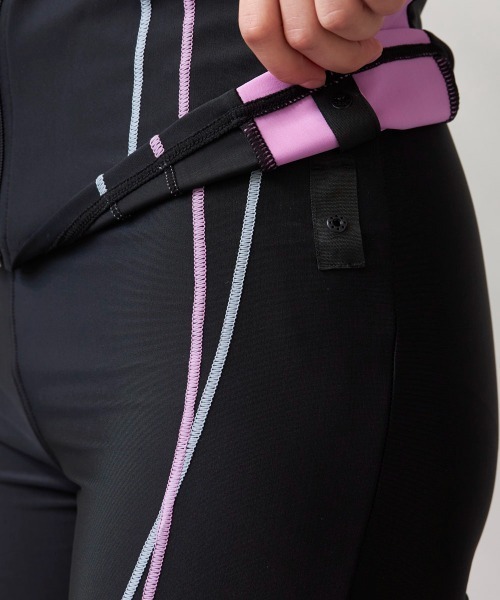 FILA（フィラ）の「フルジップセパレート フィットネス水着(半袖タイプ)（水着・レディース・ミント/ベビーピンク/ターコイズブルー系/ブラック×グレー・MEDIUM/LARGE/X-LARGE/XX-LARGE/XXX-LARGE/XXXX-LARGE/SMALL）」の19枚目の写真