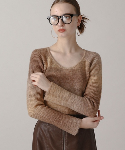 FOREVER 21（フォーエバー トゥエンティーワン）の「【2024FW】グラデクロップドニット（ニット/セーター・レディース・ブラック/ベージュ・FREE）」の5枚目の写真