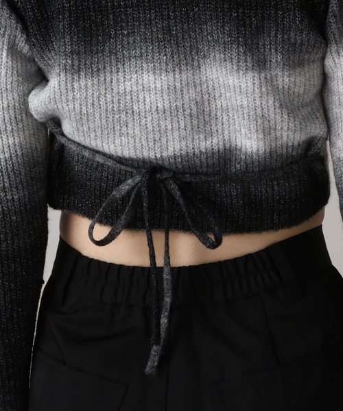 FOREVER 21（フォーエバー トゥエンティーワン）の「【2024FW】グラデクロップドニット（ニット/セーター・レディース・ブラック/ベージュ・FREE）」の16枚目の写真