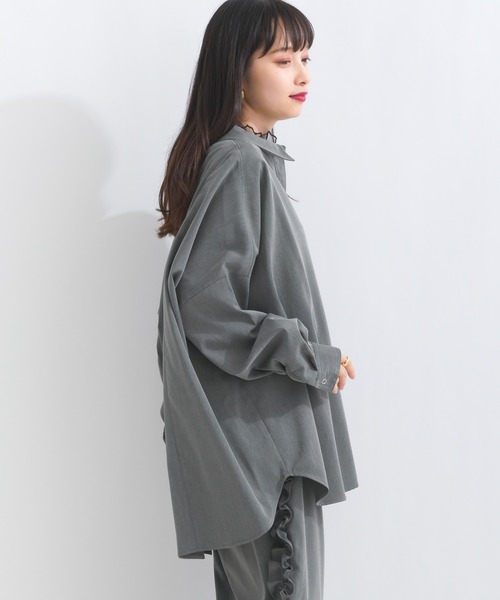 terrace（テラス）の「バックシャーリングシャツ（シャツ/ブラウス・レディース・チャコール/ベージュ/グレー・MEDIUM）」の7枚目の写真