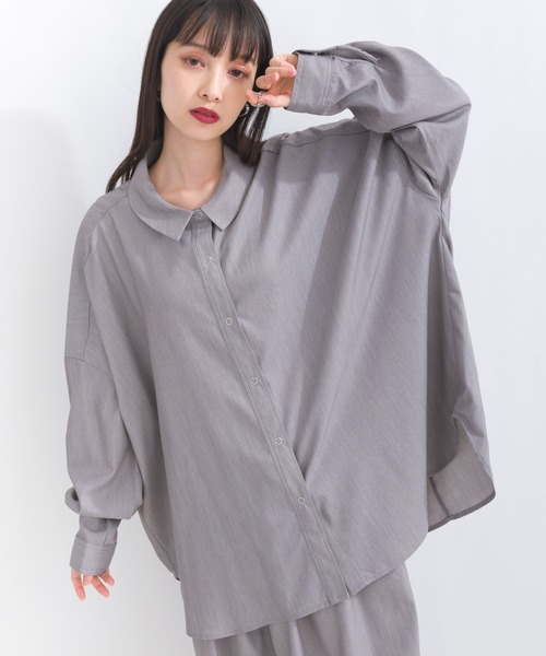 terrace（テラス）の「バックシャーリングシャツ（シャツ/ブラウス・レディース・チャコール/ベージュ/グレー・MEDIUM）」の8枚目の写真