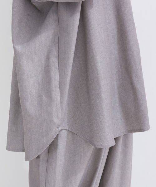 terrace（テラス）の「バックシャーリングシャツ（シャツ/ブラウス・レディース・チャコール/ベージュ/グレー・MEDIUM）」の19枚目の写真