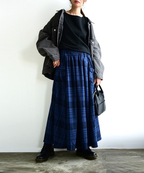 and it_（アンドイット）の「ネルチェック立体ポケットスカート（スカート・レディース・ブルー/ブラック/ブラウン・M-L）」の6枚目の写真