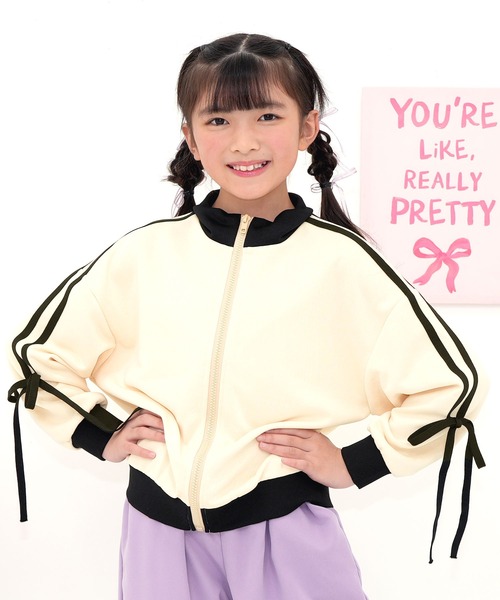 Bee des Bee（ビーデスビー）の「袖リボントラックジャケット（ブルゾン・キッズ・アイボリー/ライトブルー/ブラック/ピンク・110cm/100cm/150cm/140cm/130cm/120cm）」の17枚目の写真