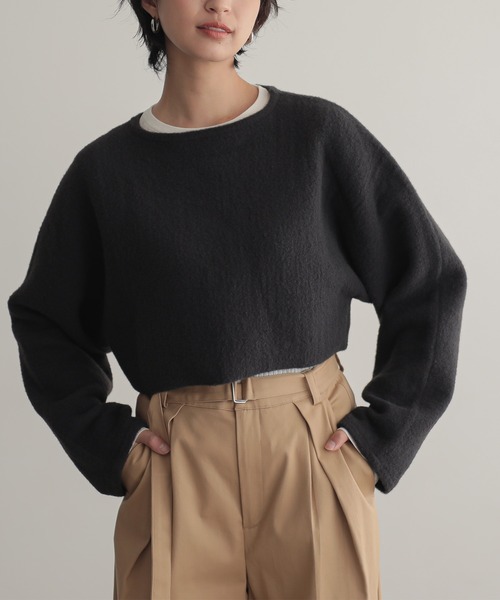 for/c(フォーシー)の「Wフェイスショートフェザーニット【サスティナブル】(ニット/セーター・レディース・アイボリー/チャコールグレー/ネイビー・M/L)」の4枚目の写真