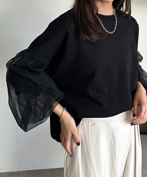 apres jour mignon(アプレジュールミニョン)の「袖チュールスウェット【ZOZOTOWN限定アイテム】(スウェット・レディース・パープル/グリーン/ブラック・X-LARGE/フリー)」の1枚目の写真