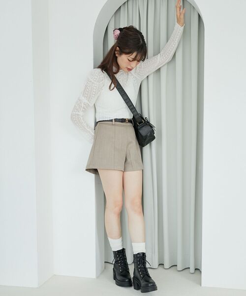 MAJESTIC LEGON(マジェスティックレゴン)の「パワショルレース長袖トップス(Tシャツ/カットソー・レディース・オフホワイト/ブラック/アイボリー・MEDIUM)」の5枚目の写真