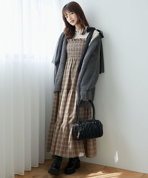 MAJESTIC LEGON(マジェスティックレゴン)の「パワショルレース長袖トップス(Tシャツ/カットソー・レディース・オフホワイト/ブラック/アイボリー・MEDIUM)」の12枚目の写真