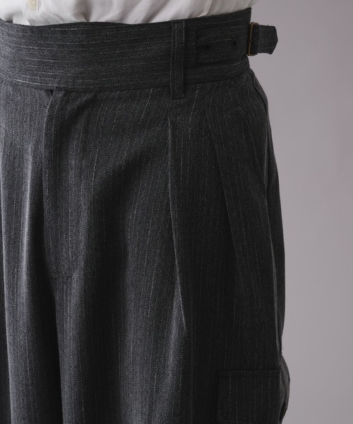 Adoon plain（アドーンプレーン）の「STRIPE WIDE GURKHA PANTS / ストライプワイドグルカパンツ（その他パンツ・メンズ・ブラウン/チャコールグレー・MEDIUM/LARGE）」の7枚目の写真