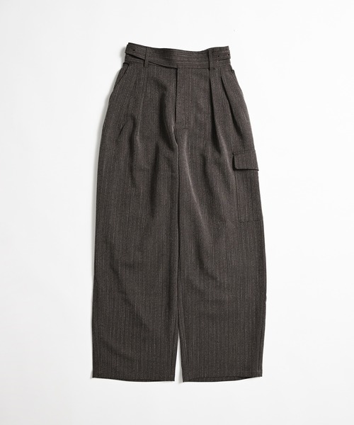 Adoon plain（アドーンプレーン）の「STRIPE WIDE GURKHA PANTS / ストライプワイドグルカパンツ（その他パンツ・メンズ・ブラウン/チャコールグレー・MEDIUM/LARGE）」の4枚目の写真
