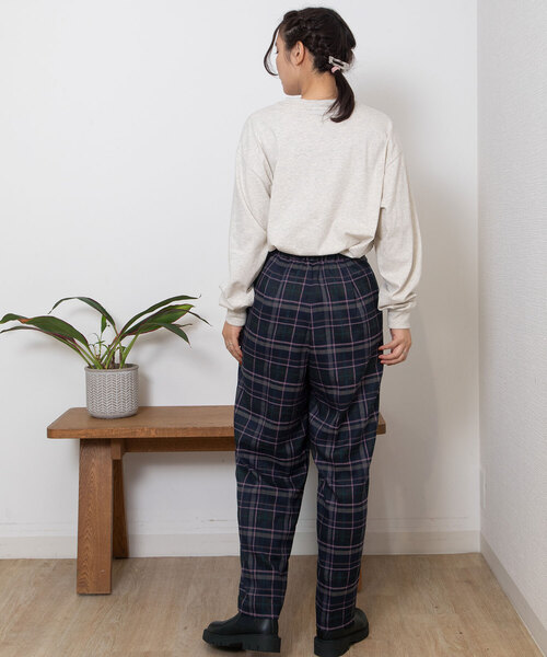 POU DOU DOU（プードゥドゥ）の「タータンチェックダブルリボンパンツ（その他パンツ・レディース・ダークブラウン/ネイビー・M）」の8枚目の写真