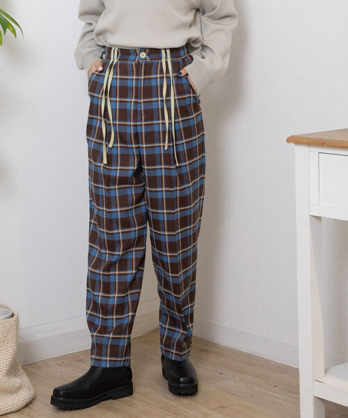 POU DOU DOU（プードゥドゥ）の「タータンチェックダブルリボンパンツ（その他パンツ・レディース・ダークブラウン/ネイビー・M）」の15枚目の写真