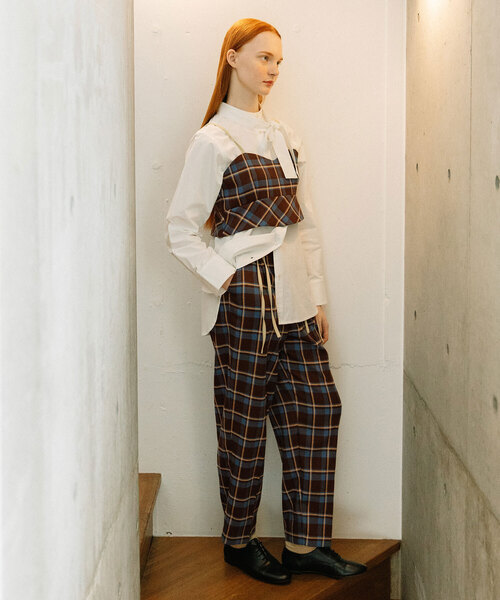 POU DOU DOU（プードゥドゥ）の「タータンチェックダブルリボンパンツ（その他パンツ・レディース・ダークブラウン/ネイビー・M）」の22枚目の写真