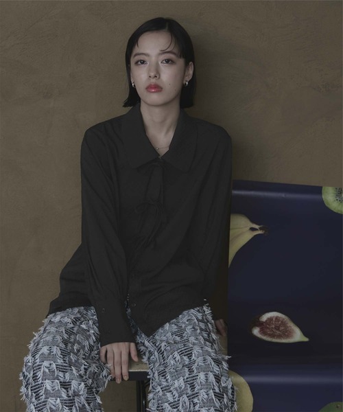 ビッグカラーフロントリボンブラウス