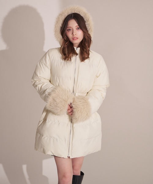 fupel（フぺル）の「Mid-length padded fur coat / ミドル丈中綿