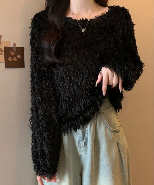 kirakiraShop(キラキラショップ)の「フェザー フリンジ ボリューム ニット トップス(ニット/セーター・レディース・ホワイト/ピンク/ブラック/ブルー・FREE)」の2枚目の写真