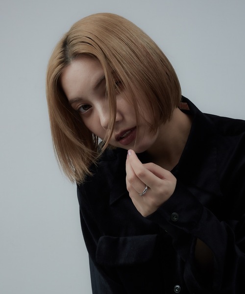 AKEL(アケル)の「【AKEL】アケル/4mm ウェーブリング/金属アレルギー対応リング(サージカルステンレス)(リング・レディース・シルバー/ゴールド・#9/#11/#13)」の4枚目の写真