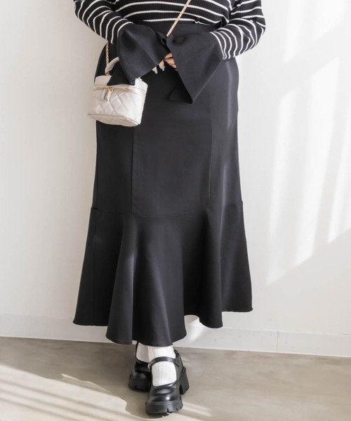 CLETTE(クレット)の「ストレッチマーメイドスカート(スカート・レディース・ブラック/チャコールグレー/アイボリー・LL/3L/4L)」の4枚目の写真