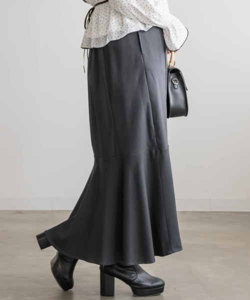CLETTE(クレット)の「ストレッチマーメイドスカート(スカート・レディース・ブラック/チャコールグレー/アイボリー・LL/3L/4L)」の8枚目の写真