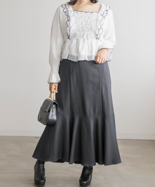 CLETTE(クレット)の「ストレッチマーメイドスカート(スカート・レディース・ブラック/チャコールグレー/アイボリー・LL/3L/4L)」の9枚目の写真