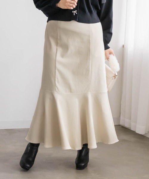 CLETTE(クレット)の「ストレッチマーメイドスカート(スカート・レディース・ブラック/チャコールグレー/アイボリー・LL/3L/4L)」の21枚目の写真