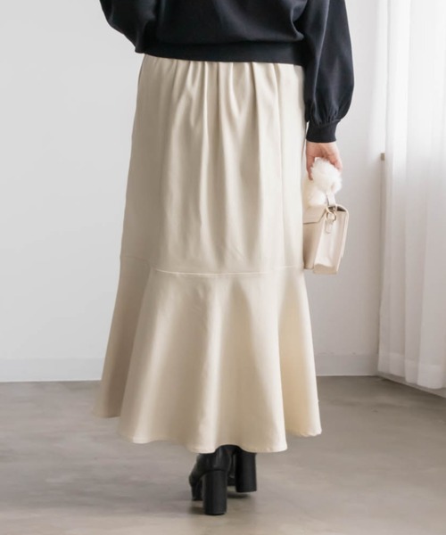 CLETTE(クレット)の「ストレッチマーメイドスカート(スカート・レディース・ブラック/チャコールグレー/アイボリー・LL/3L/4L)」の18枚目の写真