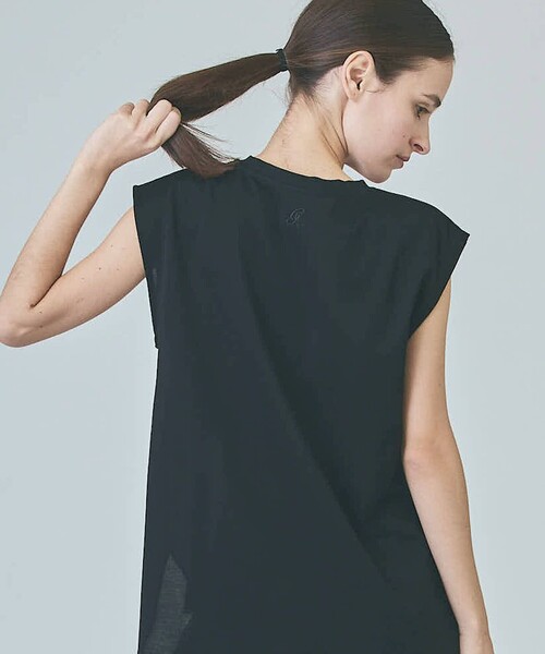 GRACE CLASS（グレースクラス）の「バックロゴ刺繍ノースリーブ（Tシャツ/カットソー・レディース・ホワイト/ブラック・36）」の4枚目の写真