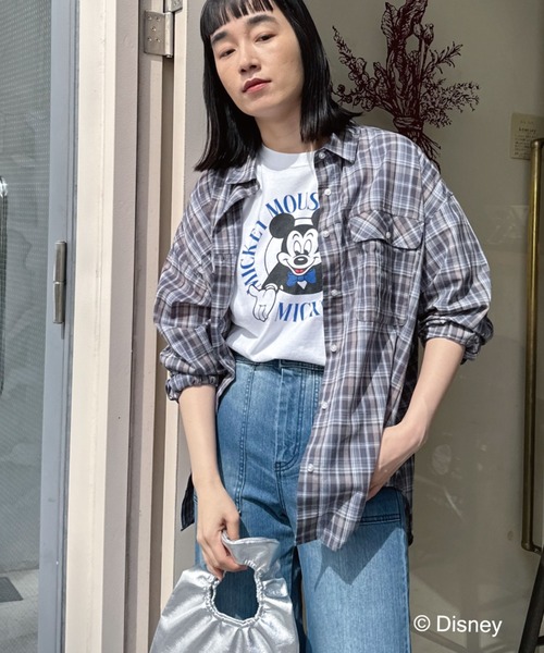 Doux archives（ドゥアルシーヴ）の「シアーチェックシャツ（シャツ/ブラウス・レディース・ブルー/ブラウン・38）」の2枚目の写真