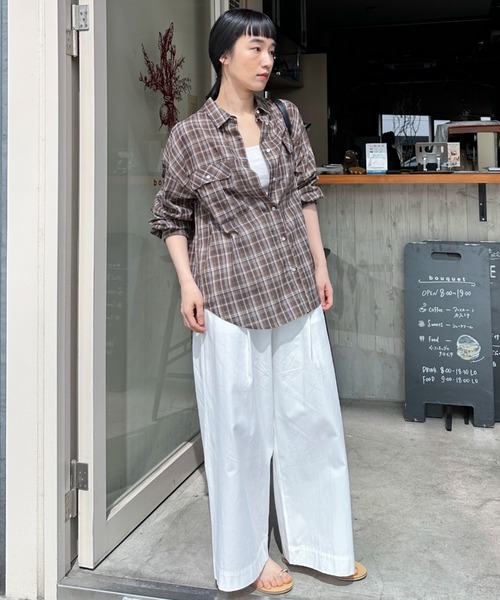 Doux archives（ドゥアルシーヴ）の「シアーチェックシャツ（シャツ/ブラウス・レディース・ブルー/ブラウン・38）」の4枚目の写真