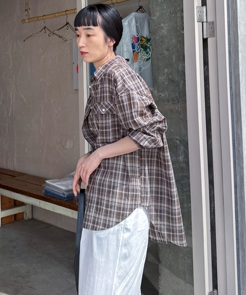 Doux archives（ドゥアルシーヴ）の「シアーチェックシャツ（シャツ/ブラウス・レディース・ブルー/ブラウン・38）」の10枚目の写真