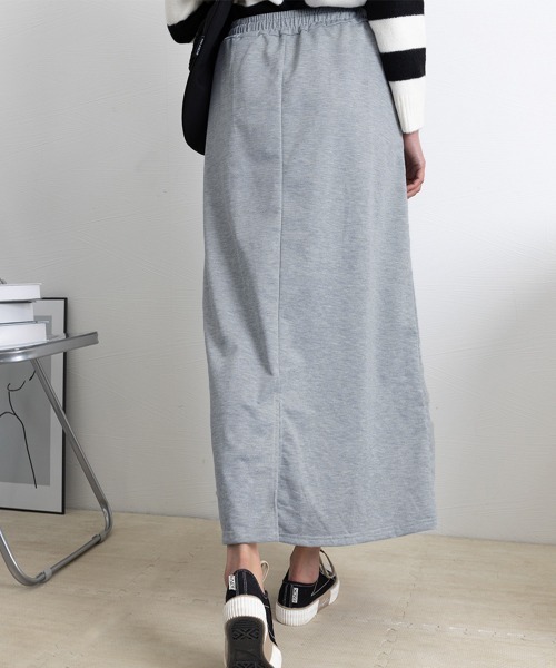 Miniministore(ミニミニストア)の「スウェットロングスカート バックスリット(スカート・レディース・ネイビー/ワインレッド/ブラック/グレー・FREE)」の5枚目の写真