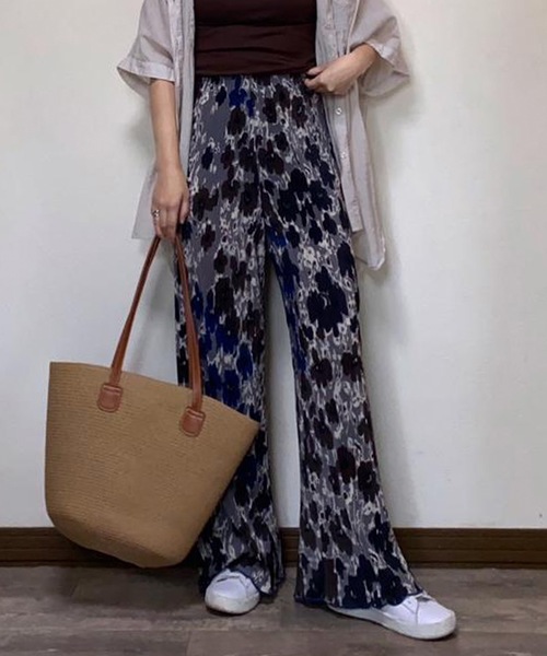 aquagarage（アクアガレージ）の「柄プリーツパンツ（その他パンツ・レディース・ブラウン系その他2/ブラック系その他2/ブルー系その他2/グレー系その他/ブラウン系その他/ブルー系その他3・M/L）」の6枚目の写真