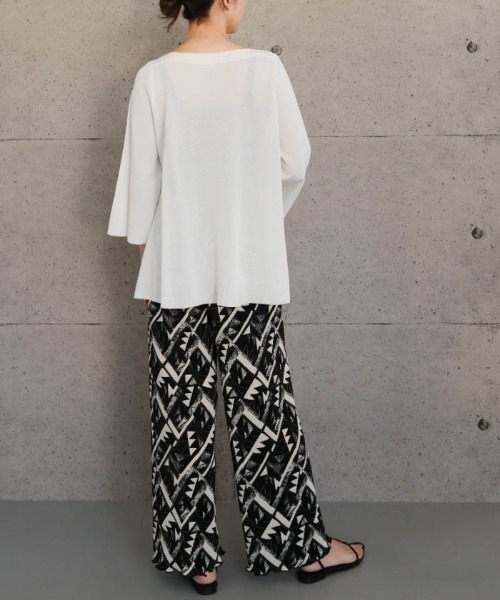 aquagarage（アクアガレージ）の「柄プリーツパンツ（その他パンツ・レディース・ブラウン系その他2/ブラック系その他2/ブルー系その他2/グレー系その他/ブラウン系その他/ブルー系その他3・M/L）」の9枚目の写真