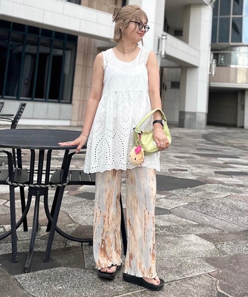 aquagarage（アクアガレージ）の「柄プリーツパンツ（その他パンツ・レディース・ブラウン系その他2/ブラック系その他2/ブルー系その他2/グレー系その他/ブラウン系その他/ブルー系その他3・M/L）」の20枚目の写真