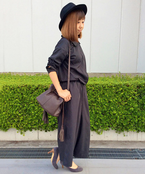 LBC(エルビーシー)の「ポリエステルレーヨンワイドサロペット(サロペット/オーバーオール・レディース・ダークグレー/オリーブ・LARGE/MEDIUM)」の1枚目の写真