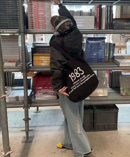 napinna maison（ナピナメゾン）の「【napinna maison×4sisters】ロゴビッグトートバッグ（トートバッグ・レディース・ブラック系/ブルー系/ネイビー系/アイボリー系・FREE）」の17枚目の写真