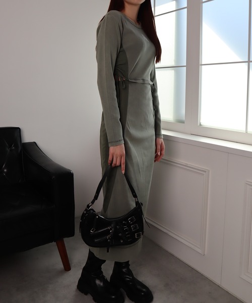 ROGER AND RAW（ロジャーアンドロウ）の「ナイロン切替ギャザーワンピース（ワンピース・レディース・グレー/カーキ/ブラック・FREE）」の21枚目の写真