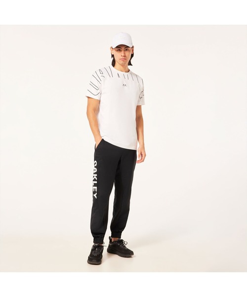 OAKLEY(オークリー)の「オークリ― ENHANCE SS GRAPHIC CREW 1.0 / KNIT TOP Tシャツ/ TRAINING スポーツ・トレーニング/OAKLEY(その他トップス・メンズ・ブラック/ホワイト・L/M/S)」の16枚目の写真
