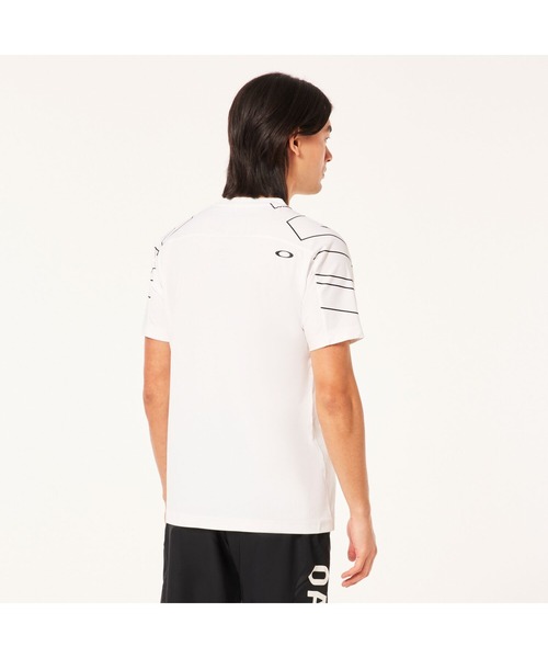 OAKLEY(オークリー)の「オークリ― ENHANCE SS GRAPHIC CREW 1.0 / KNIT TOP Tシャツ/ TRAINING スポーツ・トレーニング/OAKLEY(その他トップス・メンズ・ブラック/ホワイト・L/M/S)」の13枚目の写真