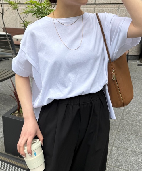 Jena espace merveilleux（ジェナ　エスパスメルヴェイユ）の「【累計7000枚突破/サラサラ快適】ビッグ変形Tシャツ（Tシャツ/カットソー・レディース・レッド/グリーン/ブラック/ブラック系その他/チャコールグレー/オフホワイト/バイオレット/ライトグレー/イエロー/ネイビー・FREE）」の17枚目の写真