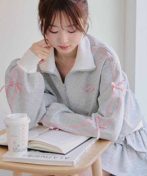 Another Branch olive des olive(アナザーブランチオリーブデオリーブ)の「【春新作アイテム】ライン&リボンジャージ(パーカー・レディース・ブラック/オフホワイト/トップグレー・FREE)」の16枚目の写真