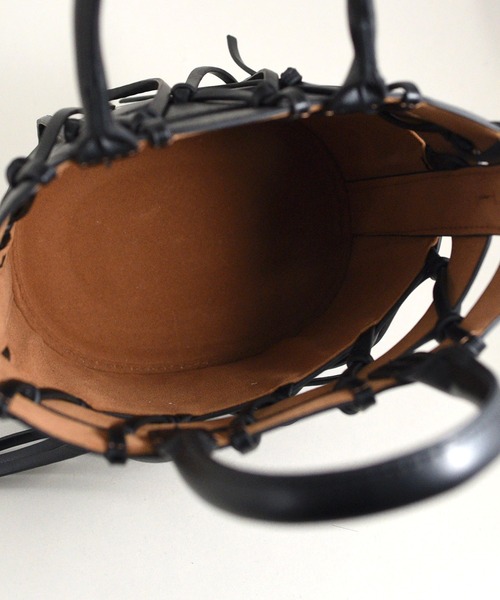 U（ユー）の「トレセ バスケットバッグ/ショルダー付き（ショルダーバッグ・レディース・レッド/ターコイズブルー/ブラック/アイボリー/ベージュ系その他/キャメル・FREE）」の22枚目の写真