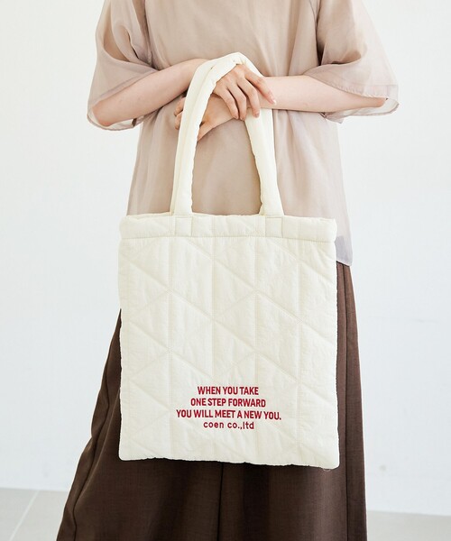 coen（コーエン）の「ロゴ刺繍 幾何柄 キルトトートバッグ（トートバッグ・レディース・オフホワイト/シルバー/ブラック/オレンジ/コバルトブルー/ネイビー/レッド/ロイヤルブルー/その他1/その他2/その他3/その他4/クリーム/ダークブラウン/ライトピンク・FREE）」の12枚目の写真