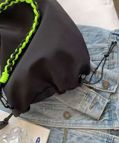 Port(ポート)の「【 Port / ポート 】 2way ドローコード ショルダーバッグ(ショルダーバッグ・レディース・オレンジ/アイボリー/カーキ/ブラック・FREE)」の13枚目の写真