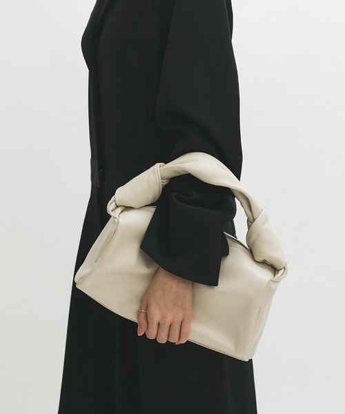 ADAM ET ROPE'（アダムエロペ）の「【PFT】Fuka musubi Small バッグ（ハンドバッグ・レディース・ブラック/オフホワイト/ベージュ・FREE）」の10枚目の写真