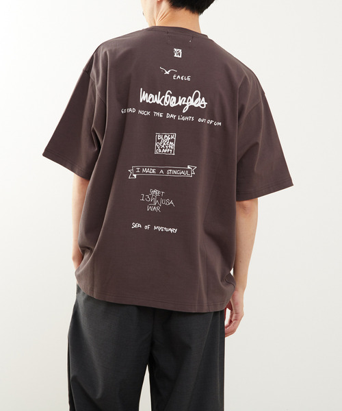 MEN'S MELROSE（メンズメルローズ）の「《別注》【MASTER FRAME/マスターフレーム】MARK GONZALES AWC | 胸ワンポイントプリントTシャツ（Tシャツ/カットソー・メンズ・ホワイト/ホワイト系その他/グリーン/チャコールグレー/ブラック/キナリ・1/4/2/3）」の5枚目の写真