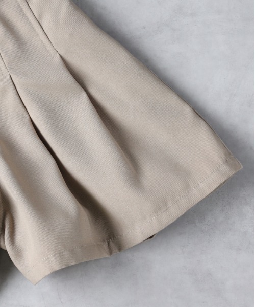 Right-on（ライトオン）の「【VIVIAN BLUE】レースアップキュロット（その他パンツ・キッズ・ベージュ/ダークグレー・130/140/160/150）」の3枚目の写真